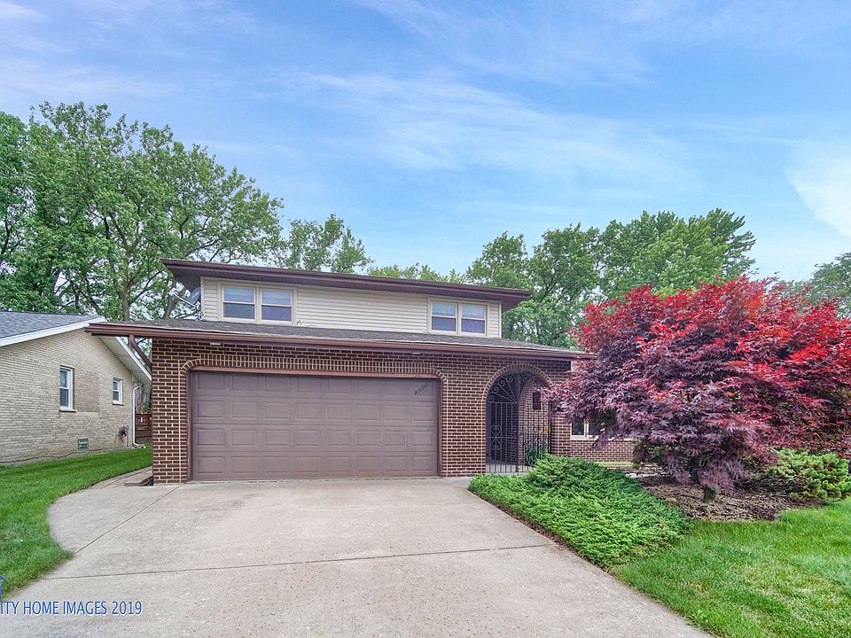1st image of 8520 Loveland Ln