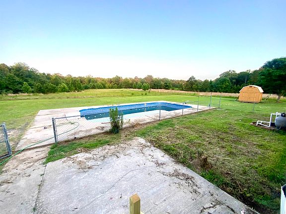 5th image of 207 Bradley Rd #39