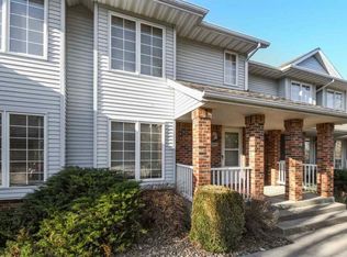 260 W Side Dr, Iowa City, IA 52246