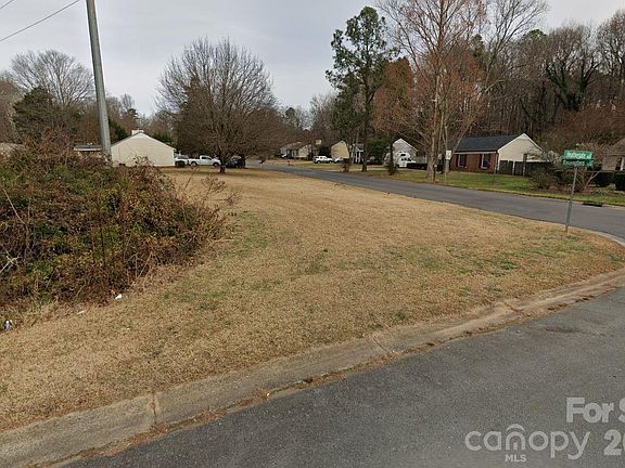 3rd image of 7001 Ravenglass Ln