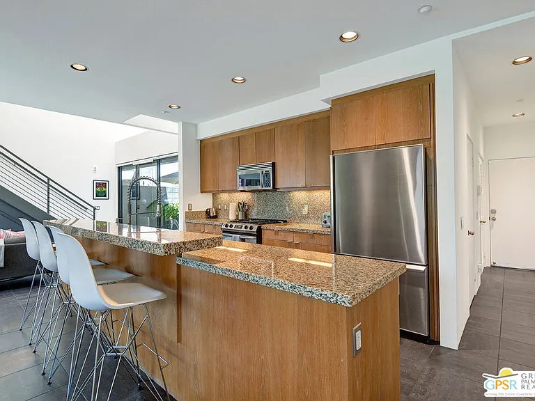 1456 E Baristo Rd — Photo 15