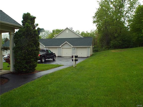 4th image of 1207 Greymoor Way