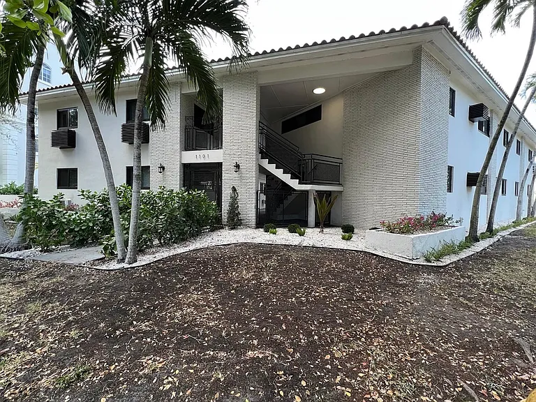 1101 Madruga Ave #9 — Photo 1