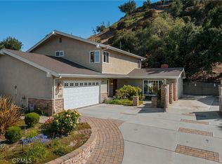 900 Chudleigh Ln, Glendale, CA 91207
