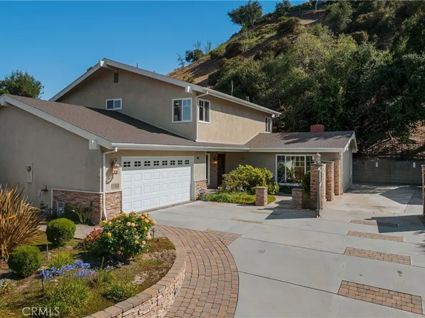 900 Chudleigh Ln, Glendale, CA 91207
