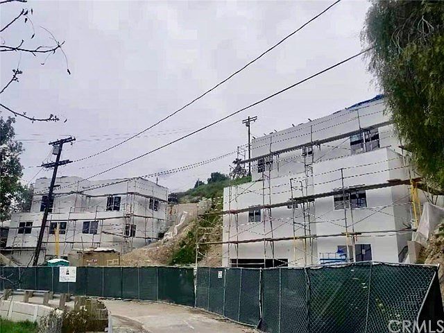 1st image of 4111 Jennings Dr