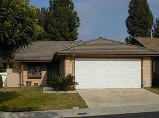 1284 Longfellow Rd, Vista, CA 92081