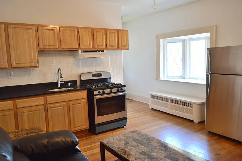1 bed, $1,525 — Photo 2