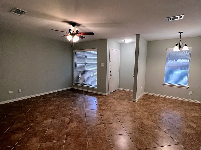 10623 Golden Quail Dr #B — Photo 7