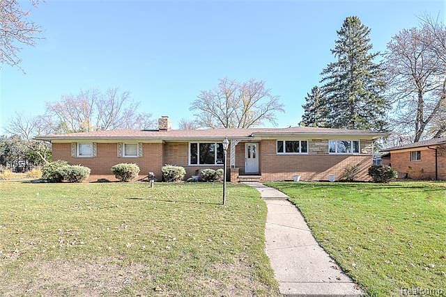 1st image of 262 Hurondale Dr