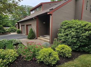 405 Fairwayvillage, Leeds, MA 01053