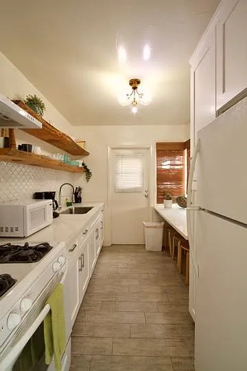 721 Ormond Ct — Photo 7