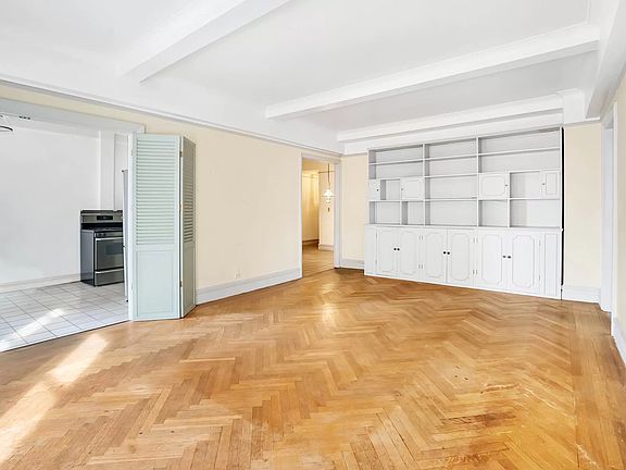 3rd image of 760 W End Ave APT 12D