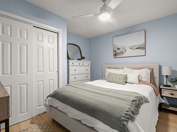 5th image of 400 Savin Hill Ave APT 6
