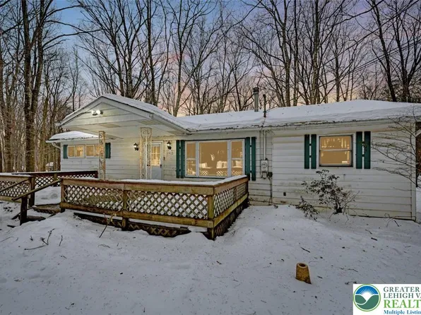 1912 Johns Rd, Effort, PA 18330