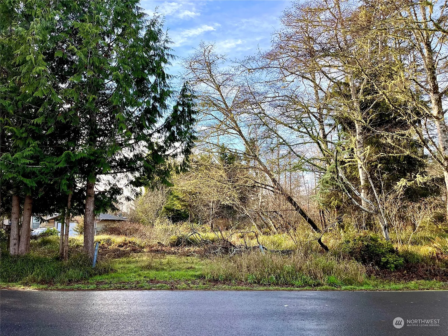 691 Duck Lake Drive NE photo 1