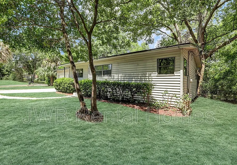 4705 Portsmouth Ave — Photo 15