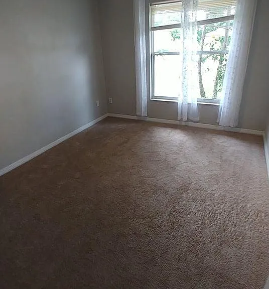 2731 Moss Grove Blvd — Photo 8