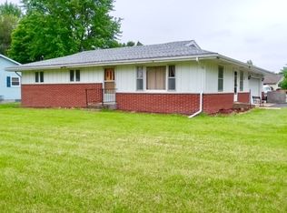 12700 Walnut St, Sterling, IL 61081