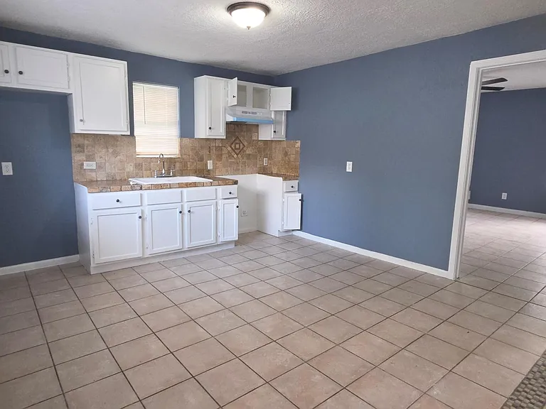 6515 Linden St — Photo 4