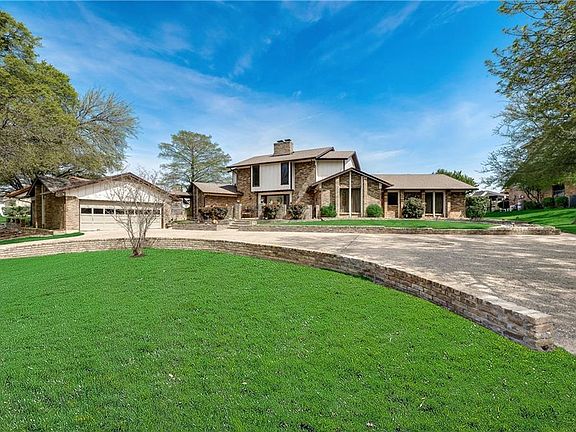 2nd image of 6013 Lantana Ln
