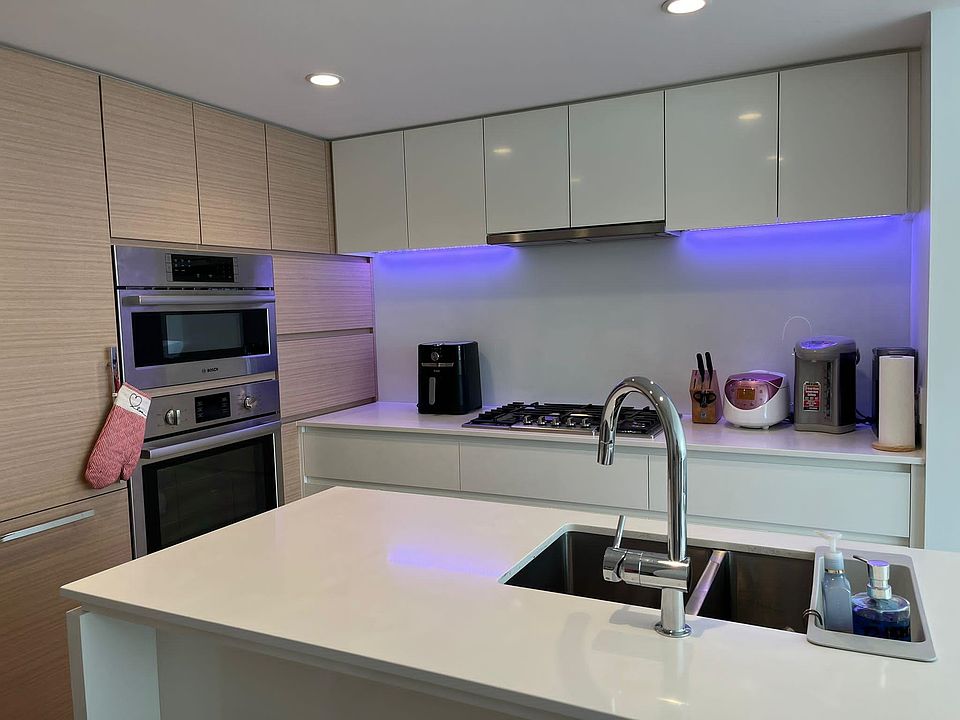 5508 Hollybridge Way Richmond, BC Zillow Apartments for Rent in