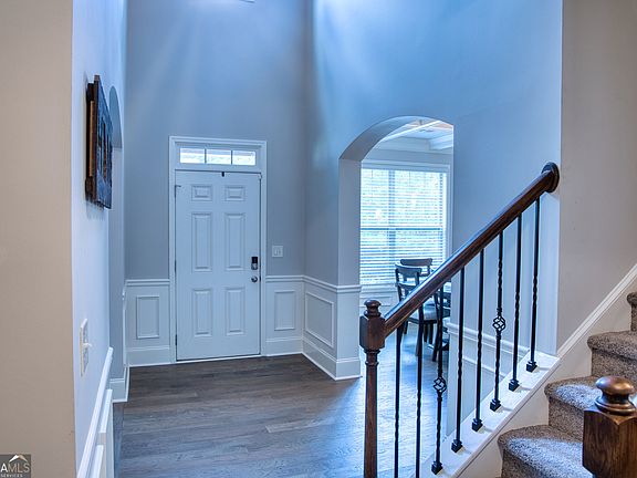5th image of 523 Blue Mountain Rise