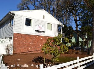 2131 Center St NE APT 10, Salem, OR 97301