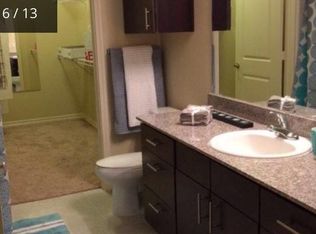 220 W 11th St #4, Houston, TX 77008