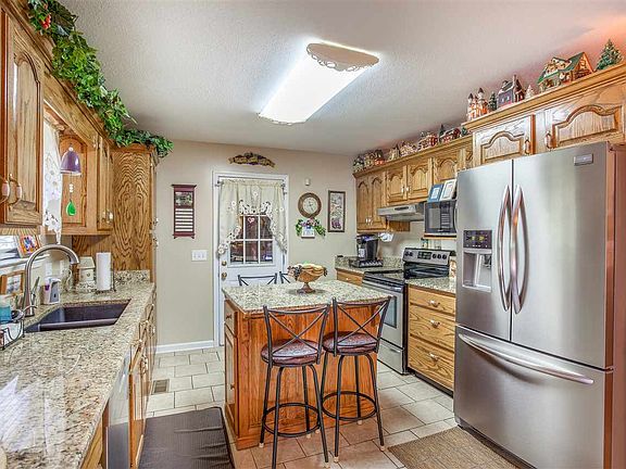 5th image of 6616 Woody Cove Ln