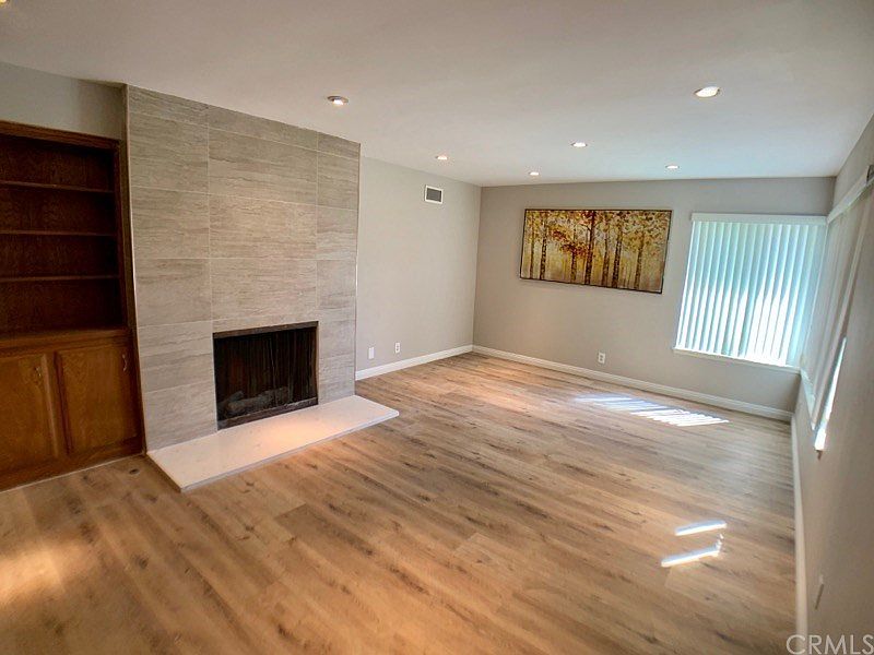 1st image of 67 E Arthur Ave