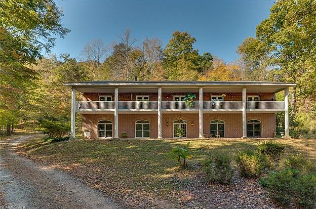 1st image of 220 Dark Horse Ln