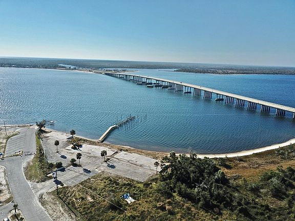 4th image of 6700 Oak Shore Dr