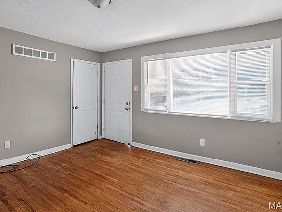 4th image of 8441 Brotherton Ln