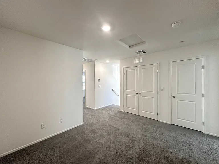4921 Hunter Mesa Ave — Photo 11