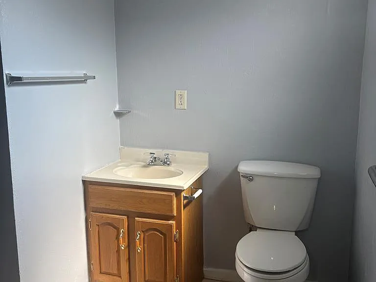 1009 Kiriaka Dr — Photo 10