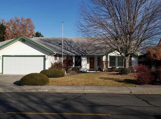 1147 Moon Glo Dr, Grants Pass, OR