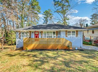 2122 Holly Hill Dr, Decatur, GA 30032