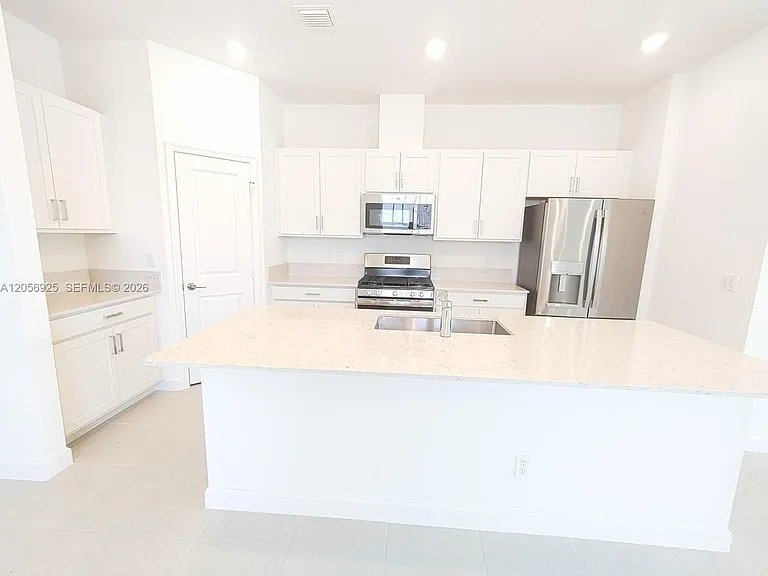 1416 Haywagon Trl #1416 — Photo 5