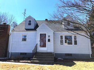 10 Brookline Ave, Holyoke, MA 01040