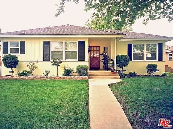 2nd image of 10118 Gothic Ave
