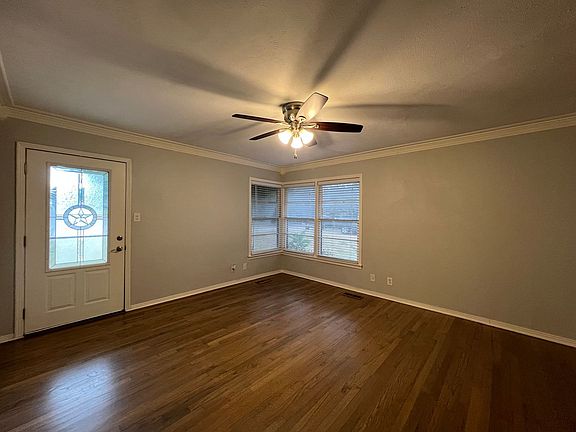 5th image of 3924 W Spurgeon St