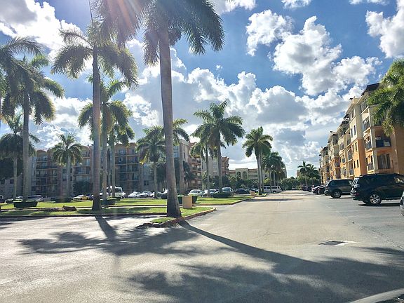 5th image of 9360 Fontainebleau Blvd APT 603
