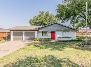 308 Franklin Dr, Euless, TX 76040