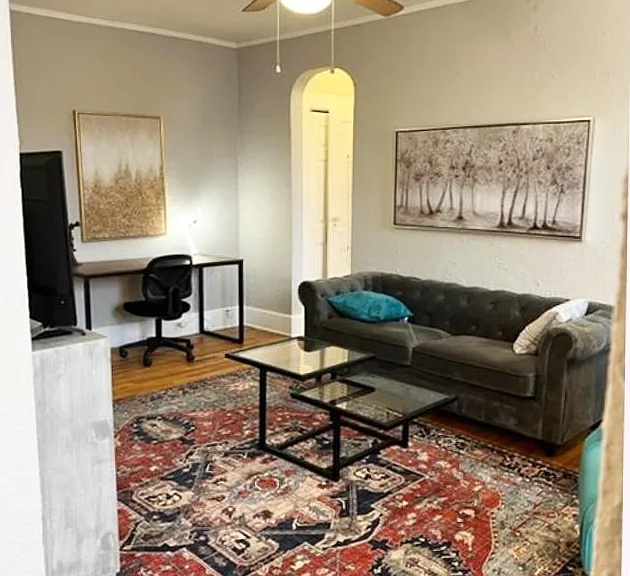 1003 E Fayette St #6 — Photo 2