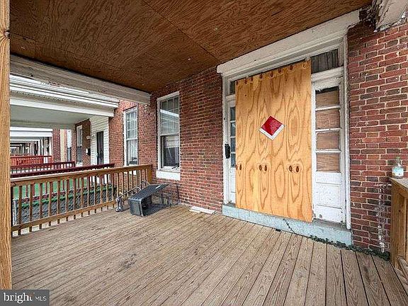 2nd image of 3923 Ridgewood Ave