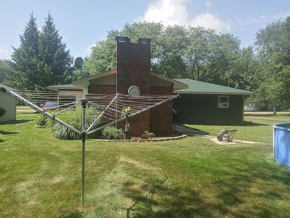 2nd image of 215 Randy Dr