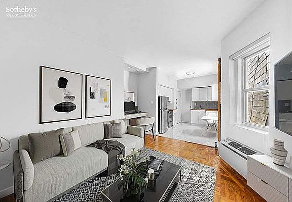 4th image of 141 Mulberry St APT E1