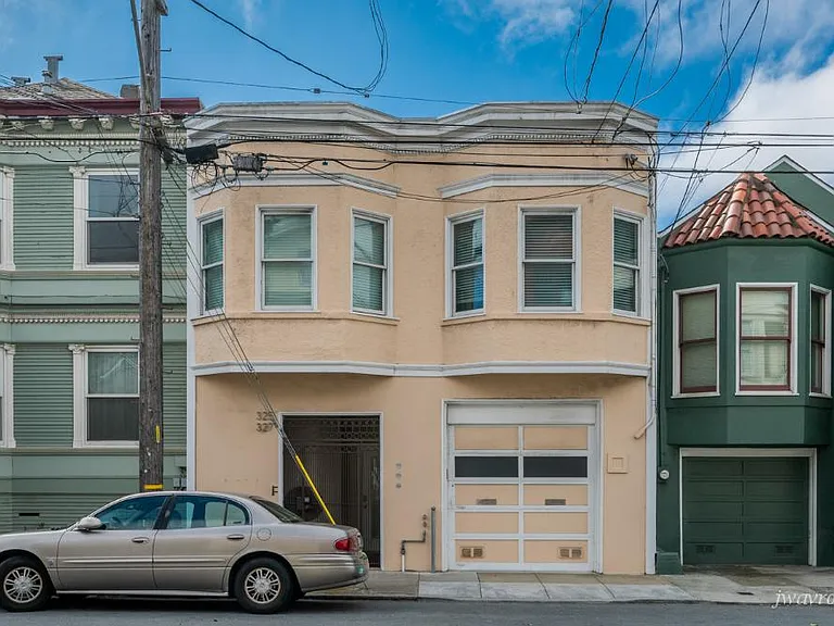 327 Arlington St — Photo 27