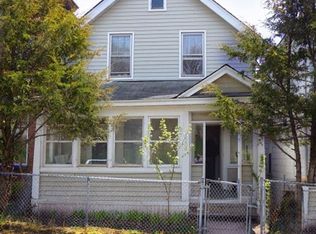 1206 E 3rd St APT B, Duluth, MN 55805